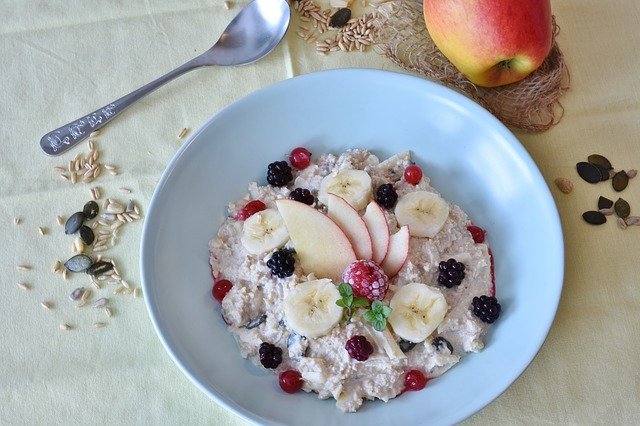 //ernaehrung-bei-verstopfung.de/wp-content/uploads/2022/09/cereal-g2c3d8f0df_640.jpg